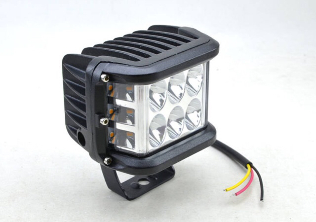 Мощная LED фара с эффектом стробоскопа